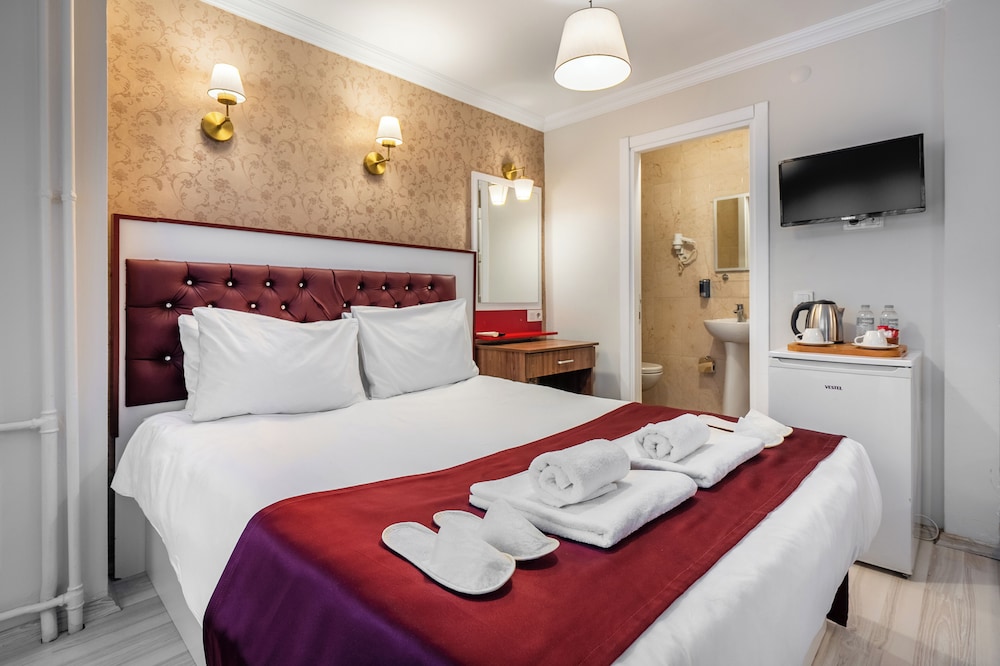 Cihangir Palace — Hotel rooms in Istanbul, Istanbul