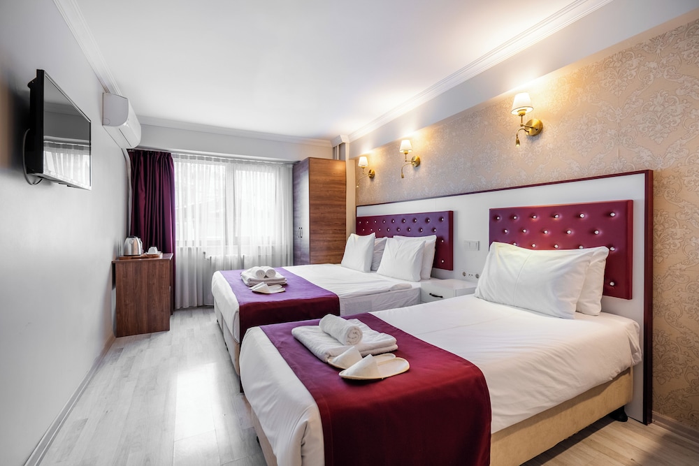 Cihangir Palace — Hotel rooms in Istanbul, Istanbul