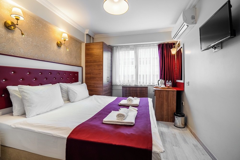 Cihangir Palace — Hotel rooms in Istanbul, Istanbul