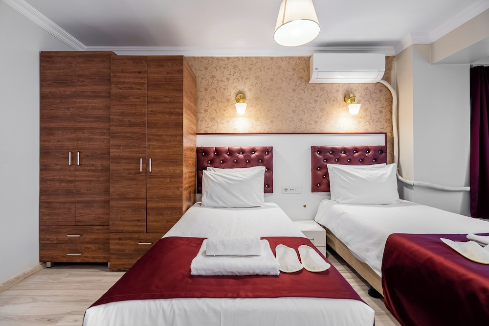 Cihangir Palace — Hotel rooms in Istanbul, Istanbul