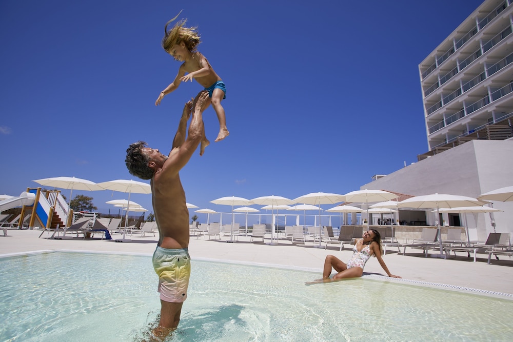 Palladium Hotel Menorca — Swimming pool in Arenal d'en Castell, Balearic Islands