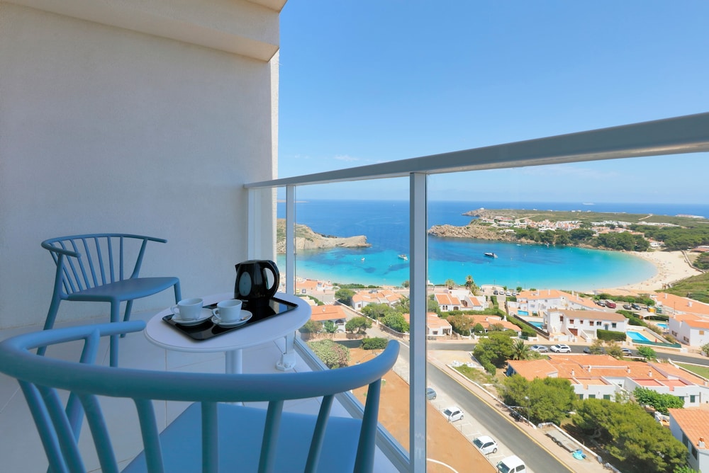 Palladium Hotel Menorca — Hotel rooms in Arenal d'en Castell, Balearic Islands