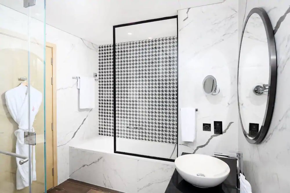 Millennium AL Barsha — Hotel rooms in Dubai