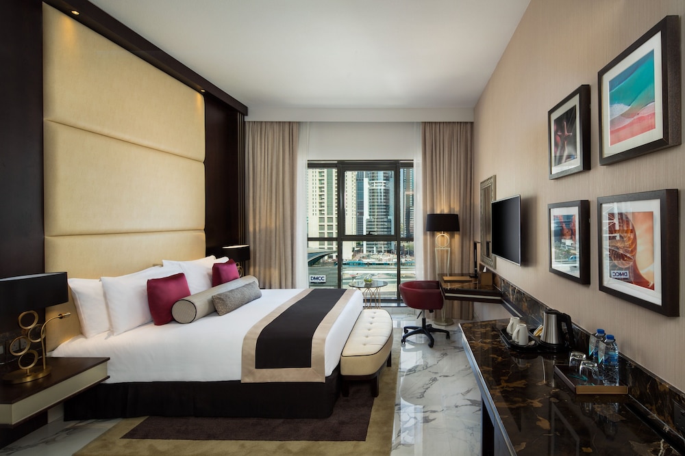 Millennium Place Marina — Hotel rooms in Dubai