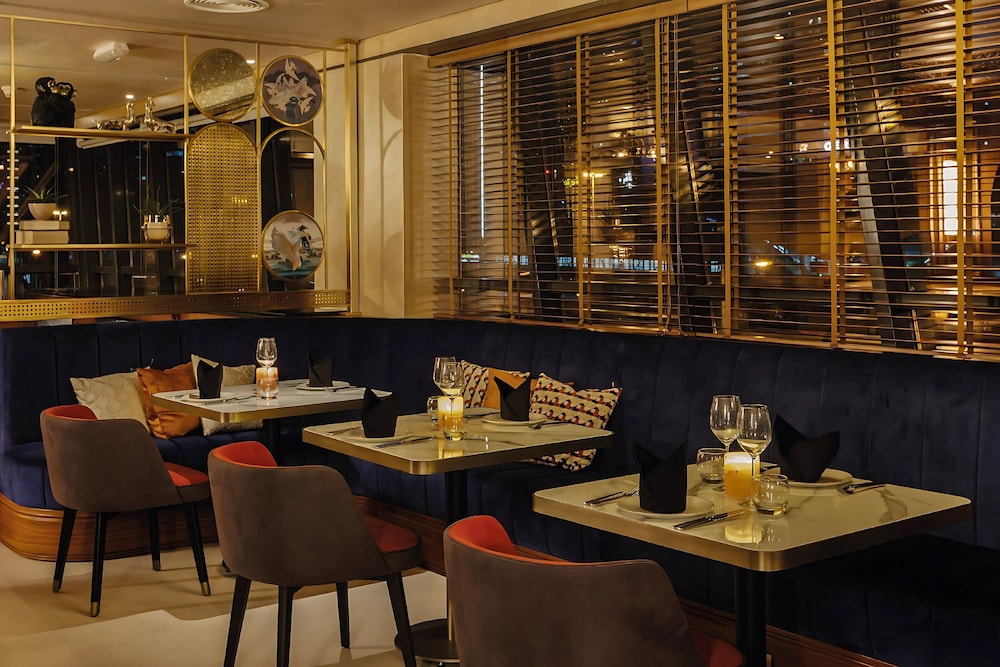 Millennium Place Marina — Restaurant & bars in Dubai