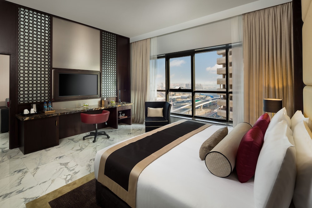 Millennium Place Marina — Hotel rooms in Dubai