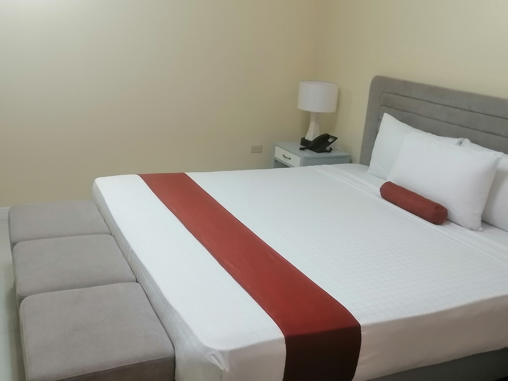 Hotel Grand A View — Hotel rooms in Montego Bay