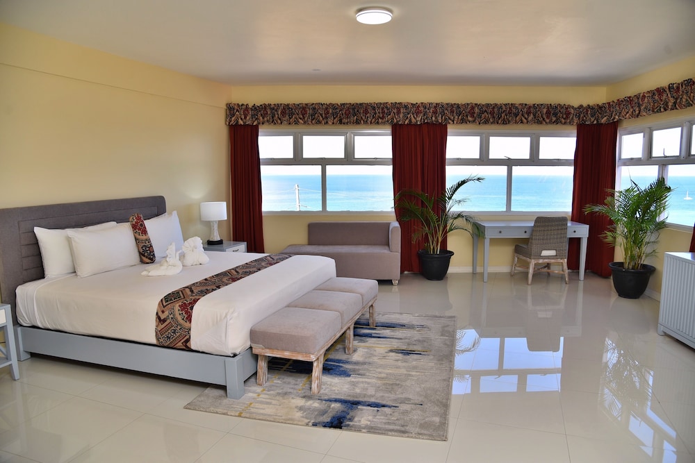 Hotel Grand A View — Hotel rooms in Montego Bay