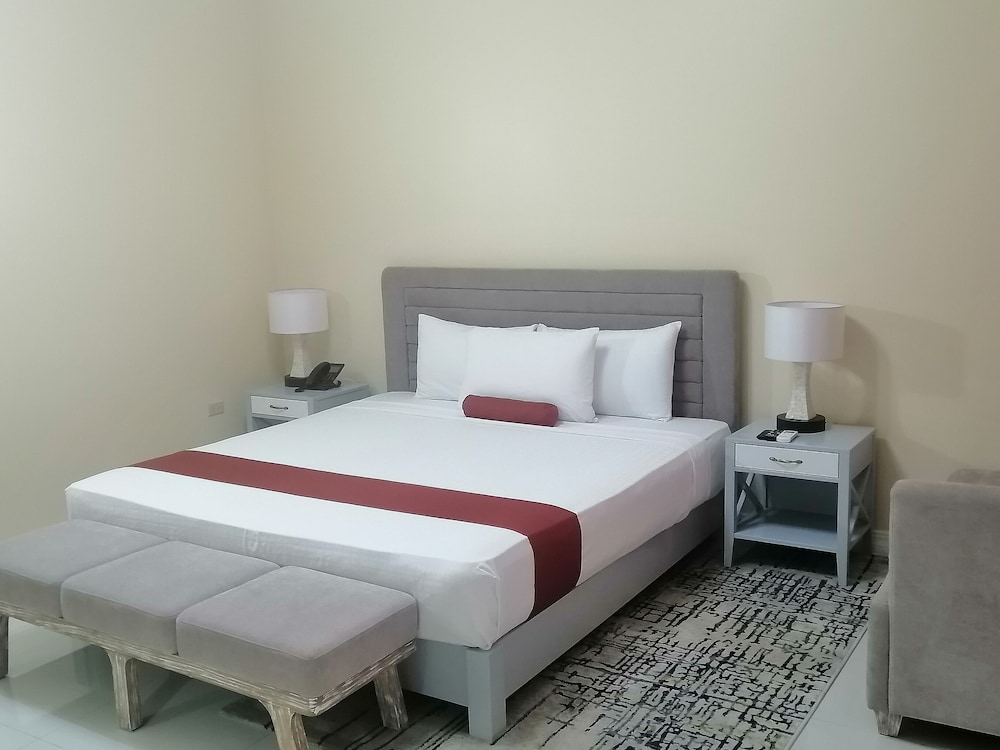 Hotel Grand A View — Hotel rooms in Montego Bay
