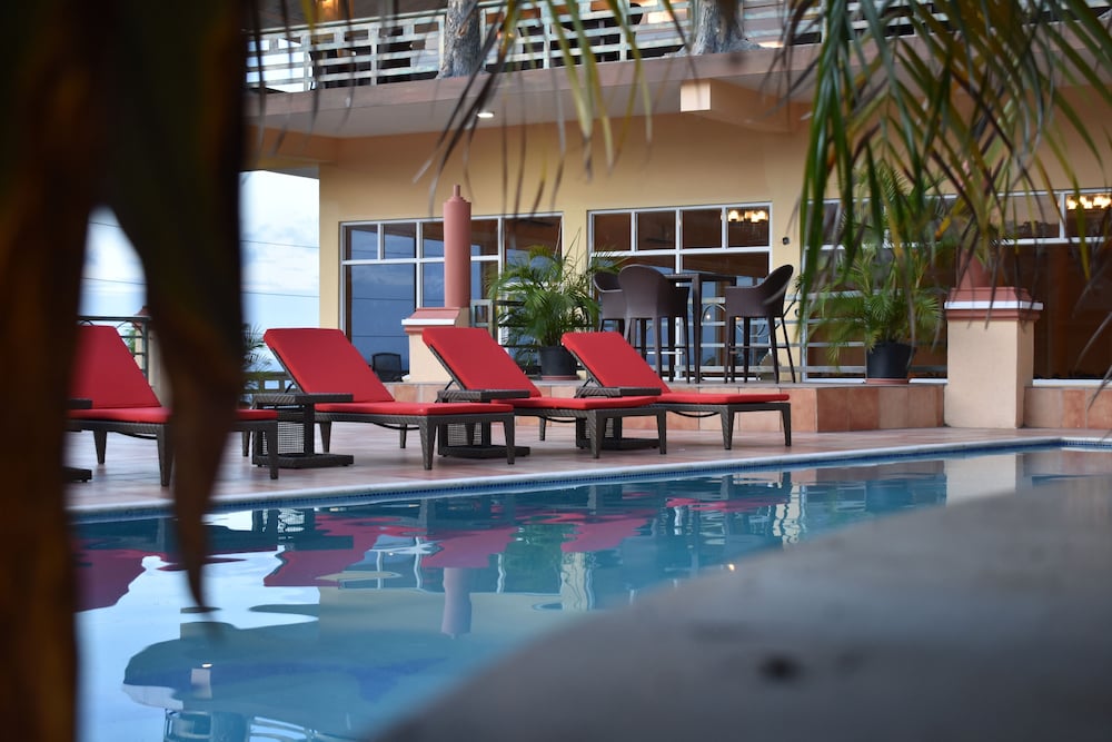 Hotel Grand A View — Swimming pool in Montego Bay