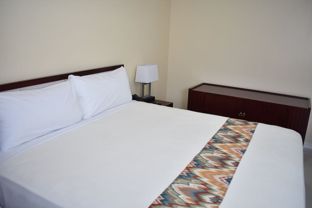 Hotel Grand A View — Hotel rooms in Montego Bay