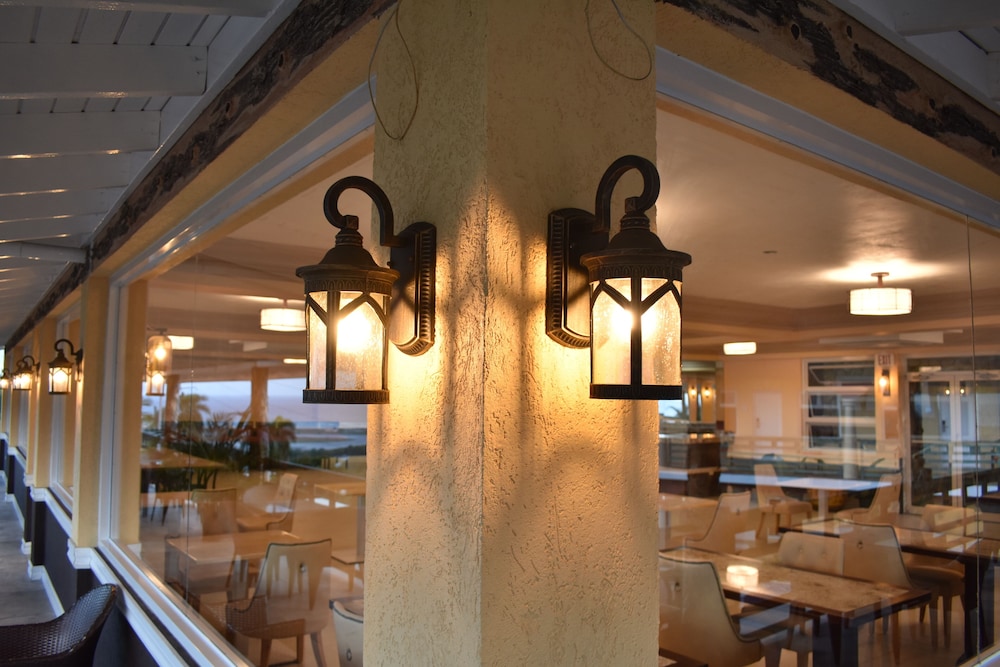 Hotel Grand A View — Restaurant & bars in Montego Bay