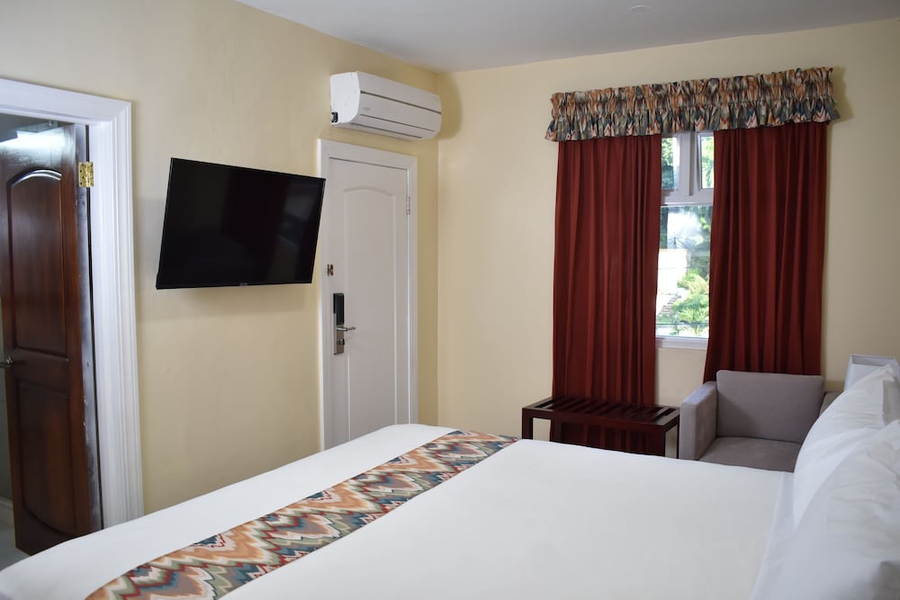 Hotel Grand A View — Hotel rooms in Montego Bay
