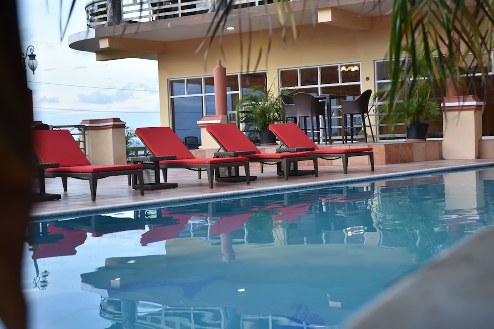 Hotel Grand A View — Swimming pool in Montego Bay