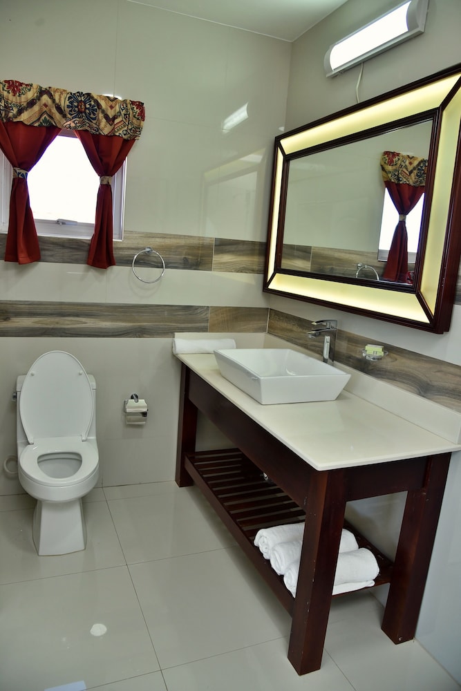 Hotel Grand A View — Hotel rooms in Montego Bay