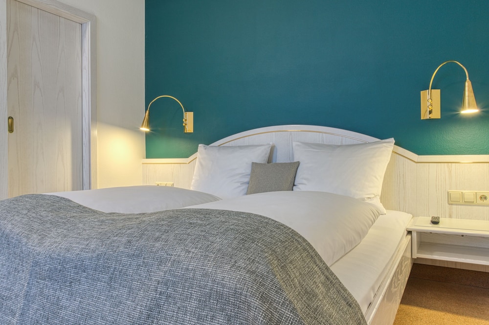Sautter Hotel Stuttgart City — Hotel rooms in Stuttgart, Baden-Wurttemberg