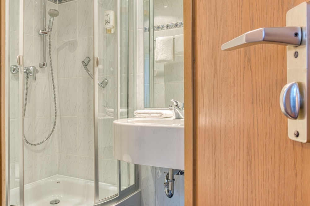 Sautter Hotel Stuttgart City — Hotel rooms in Stuttgart, Baden-Wurttemberg