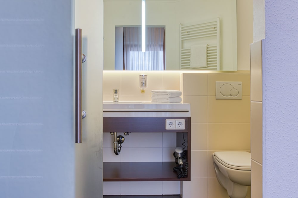 Sautter Hotel Stuttgart City — Hotel rooms in Stuttgart, Baden-Wurttemberg