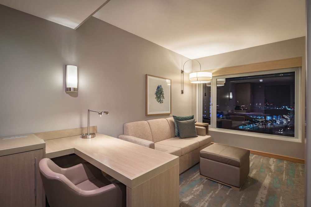 Hyatt Place Aruba — Hotel rooms in Oranjestad, Aruba