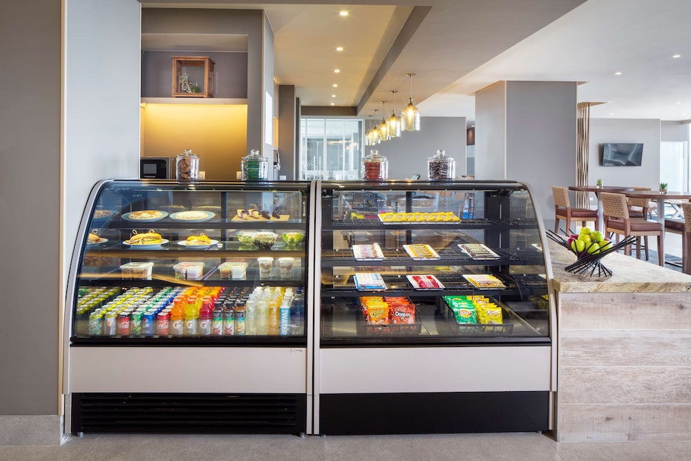 Hyatt Place Aruba — Restaurant & bars in Oranjestad, Aruba