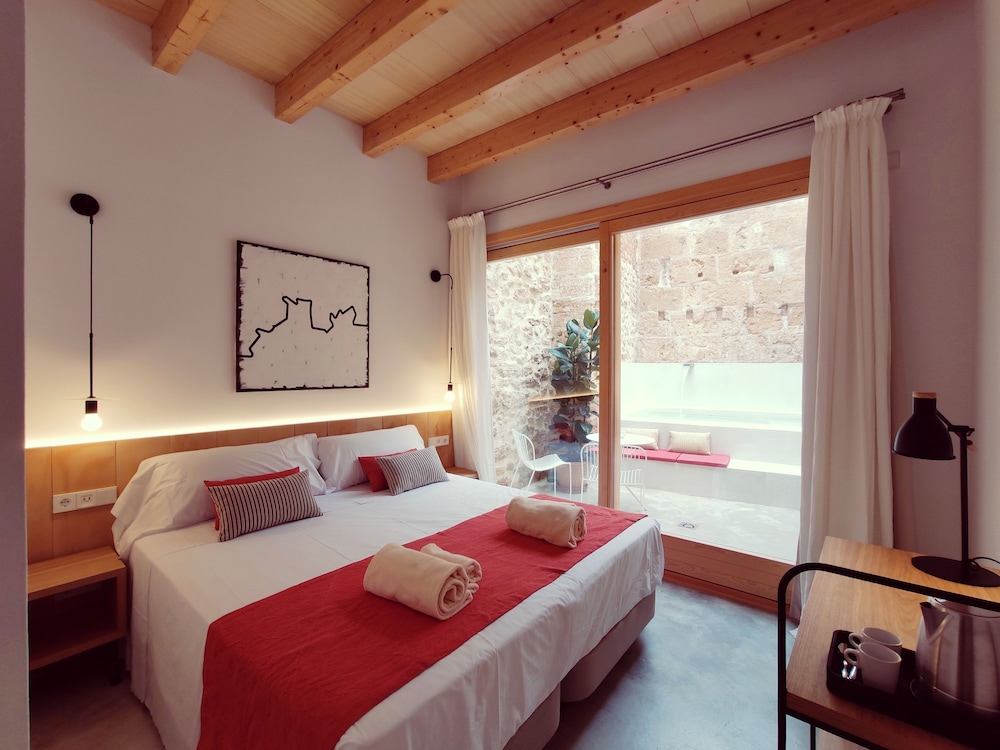 ARA Alcudia Hotel - Adults Only — Hotel rooms in Alcudia, Balearic Islands