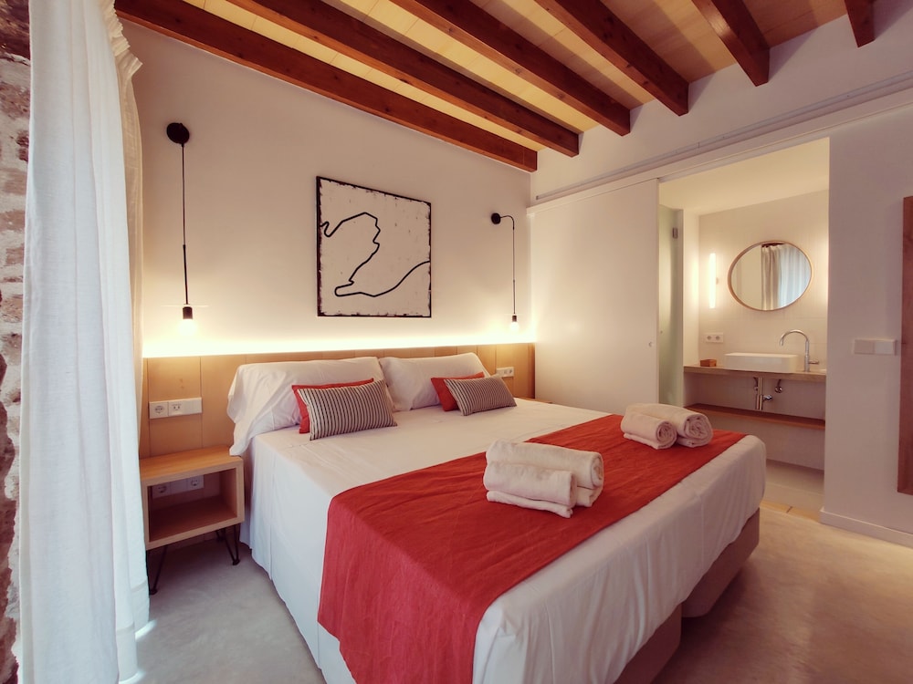 ARA Alcudia Hotel - Adults Only — Hotel rooms in Alcudia, Balearic Islands