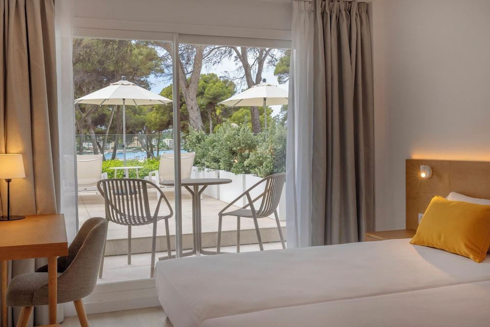 HM Isabela - Adults Only — Hotel rooms in Santa Ponca, Balearic Islands
