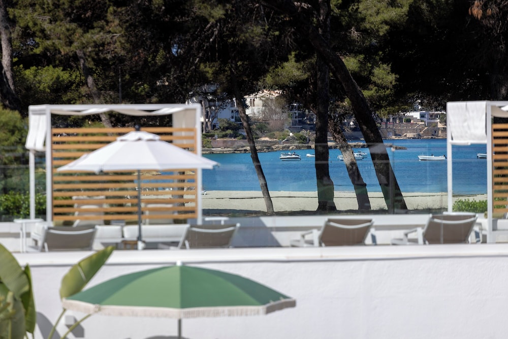 HM Isabela - Adults Only — Beach in Santa Ponca, Balearic Islands