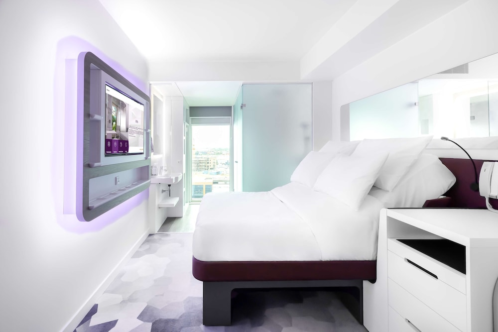YOTEL Amsterdam — Hotel rooms in Amsterdam, North Netherlands