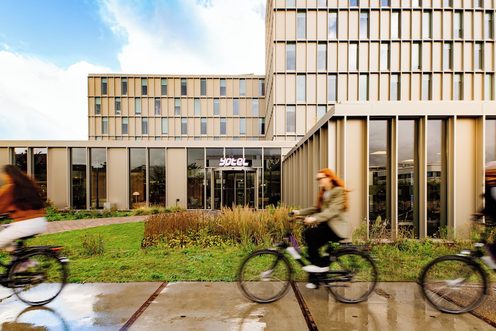 YOTEL Amsterdam — Hotel building in Amsterdam, North Netherlands