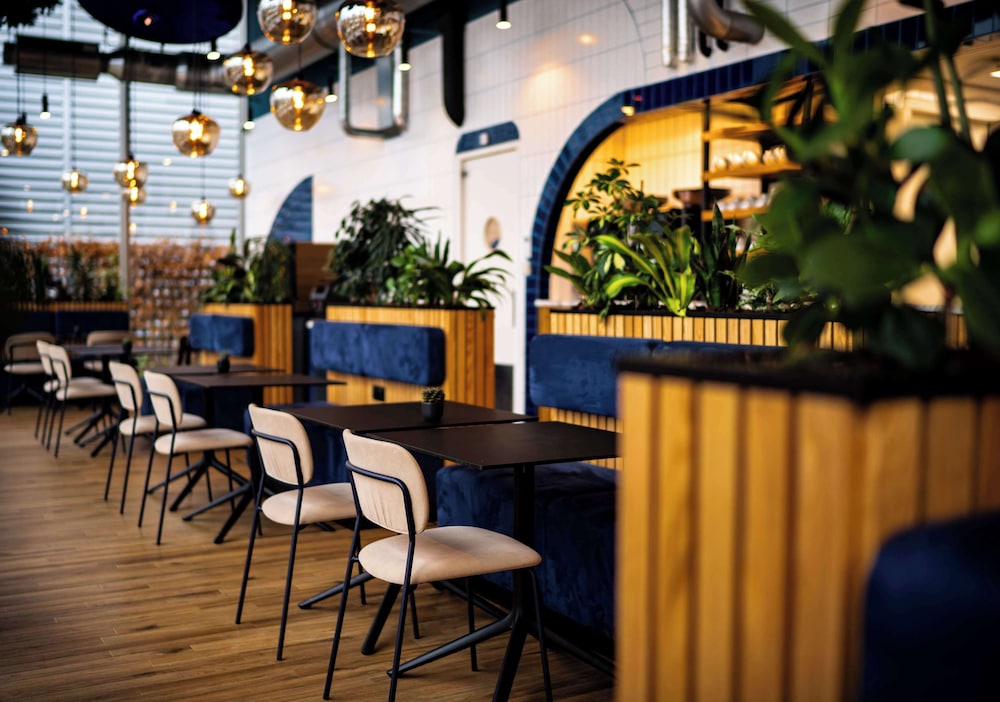 YOTEL Amsterdam — Restaurant & bars in Amsterdam, North Netherlands