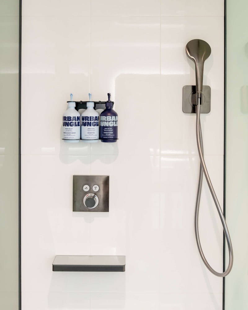 YOTEL Amsterdam — Hotel rooms in Amsterdam, North Netherlands