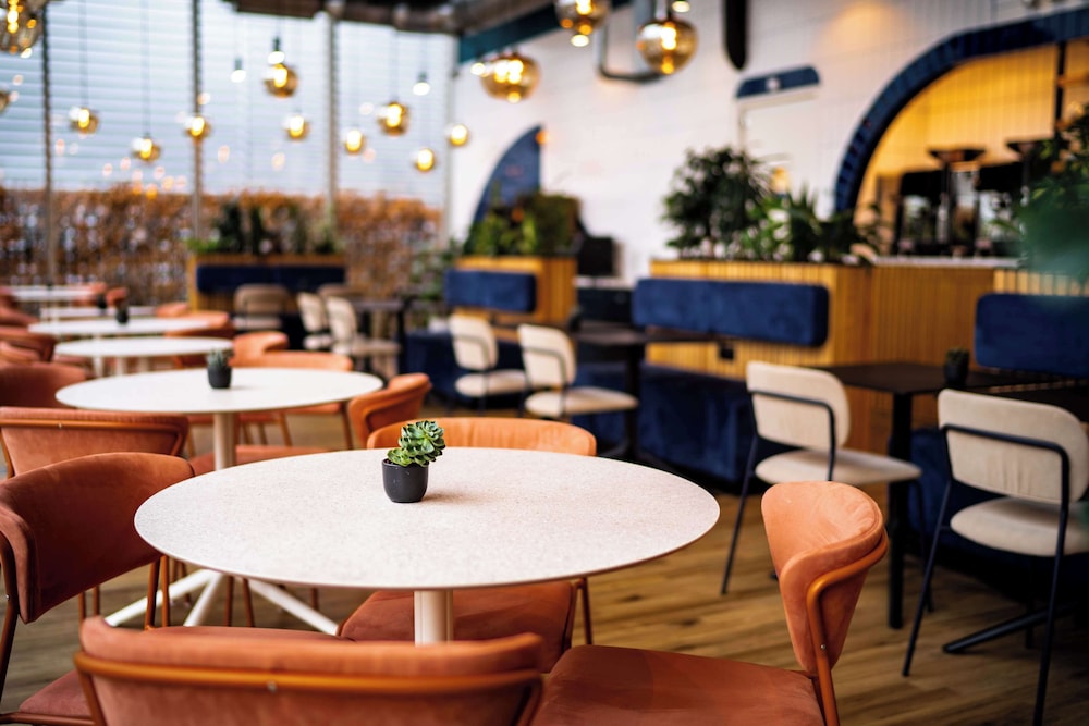 YOTEL Amsterdam — Restaurant & bars in Amsterdam, North Netherlands