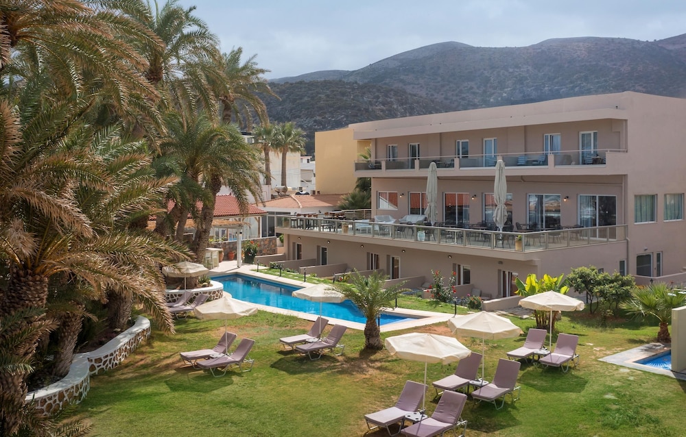 Zeus Hotels Palm Beach — Swimming pool in Stalida