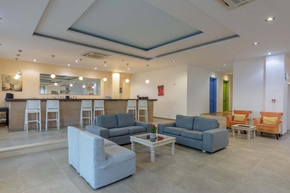 Zeus Hotels Palm Beach — Restaurant & bars in Stalida