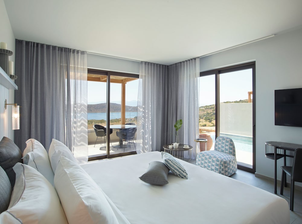 Cayo Exclusive Resort & Spa — Hotel rooms in Elounda