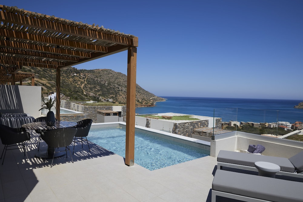 Cayo Exclusive Resort & Spa — Swimming pool in Elounda