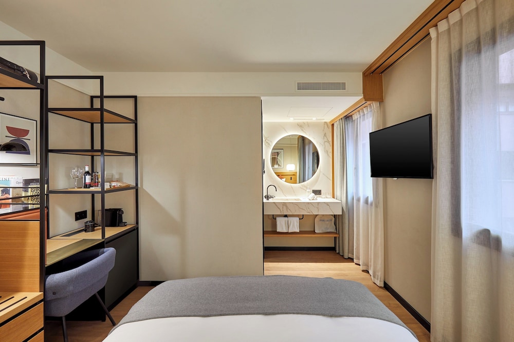 Kimpton Vividora Hotel by IHG — Hotel rooms in Barcelona, Catalonia