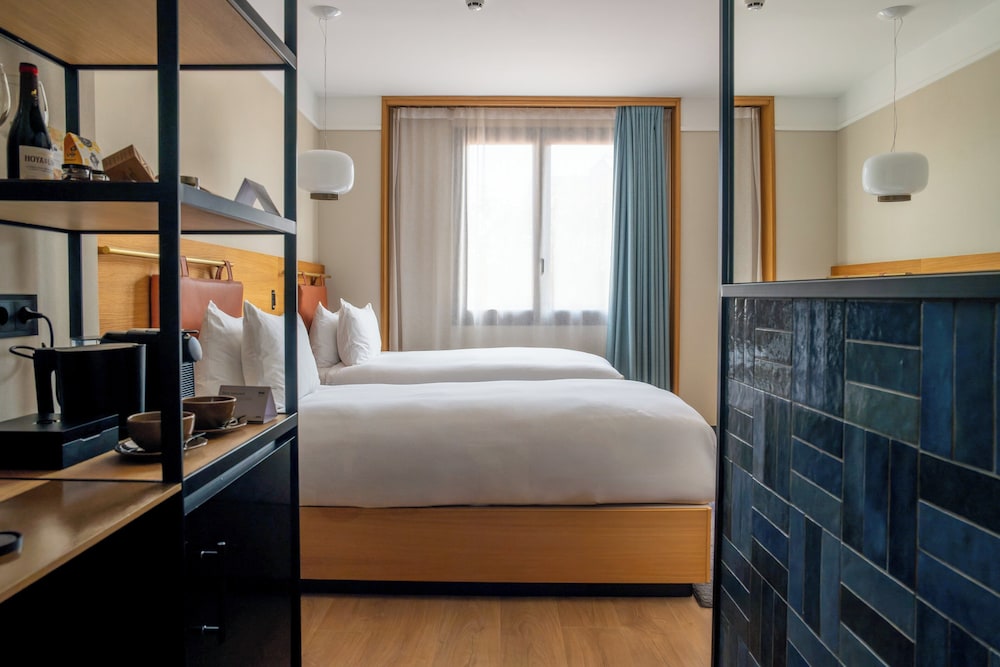 Kimpton Vividora Hotel by IHG — Hotel rooms in Barcelona, Catalonia