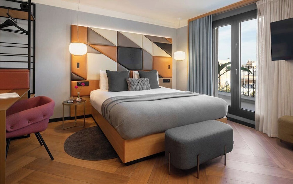Kimpton Vividora Hotel by IHG — Hotel rooms in Barcelona, Catalonia