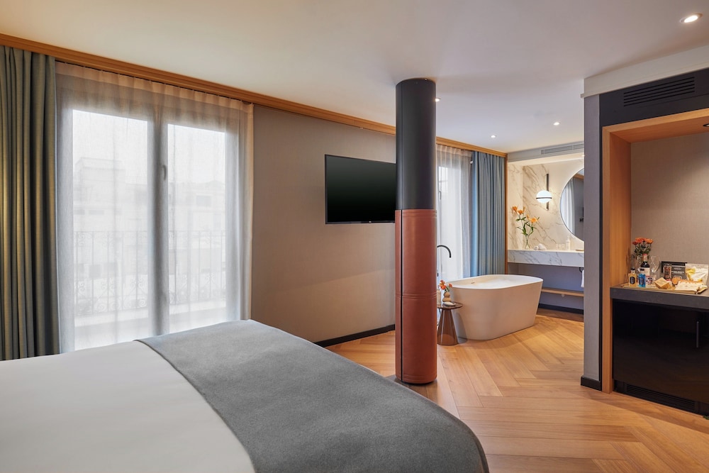 Kimpton Vividora Hotel by IHG — Hotel rooms in Barcelona, Catalonia