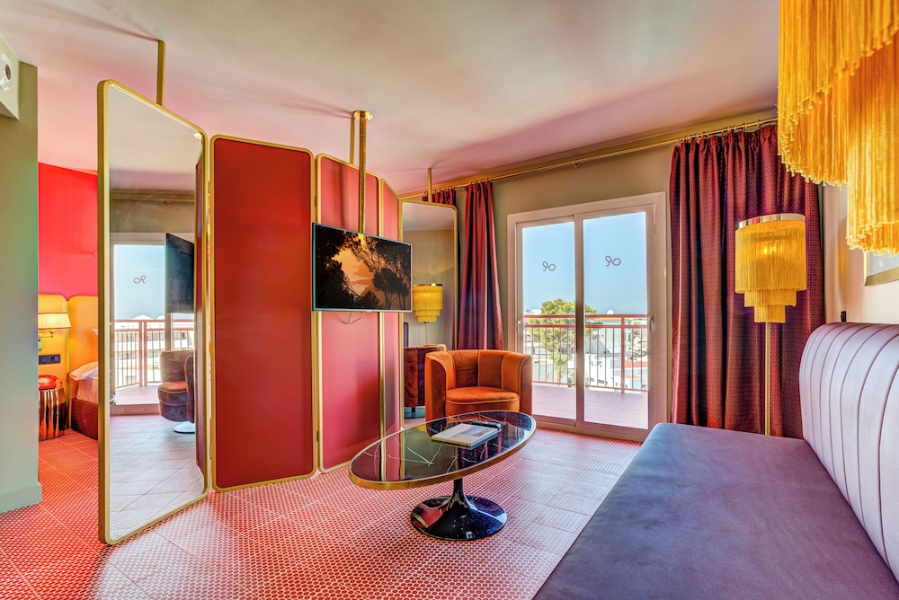 Romeos Ibiza - Adults Only — Hotel rooms in San Antonio, Balearic Islands