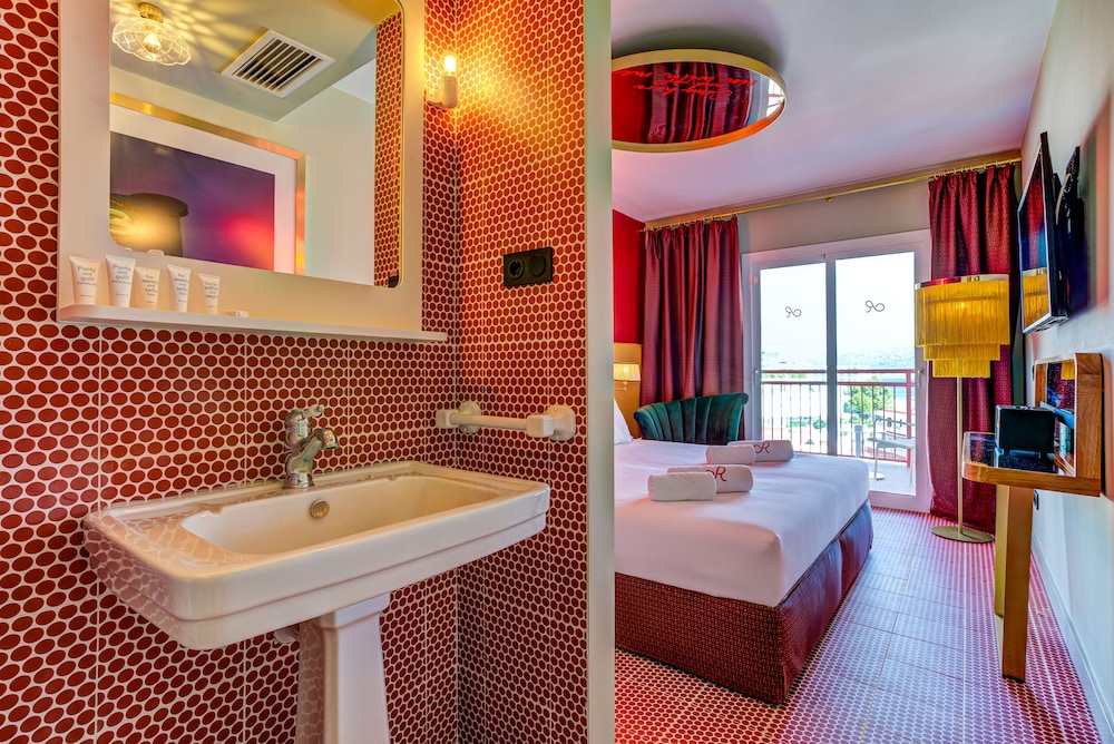 Romeos Ibiza - Adults Only — Hotel rooms in San Antonio, Balearic Islands