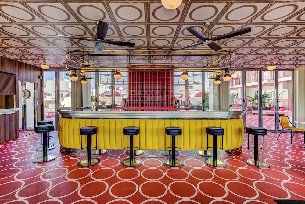 Romeos Ibiza - Adults Only — Restaurant & bars in San Antonio, Balearic Islands