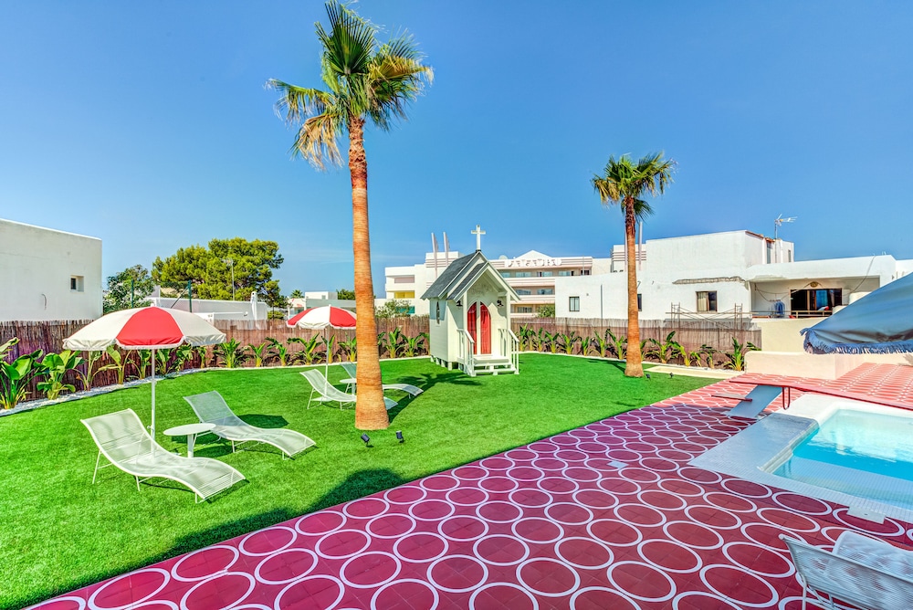 Romeos Ibiza - Adults Only — Attractions for children in San Antonio, Balearic Islands
