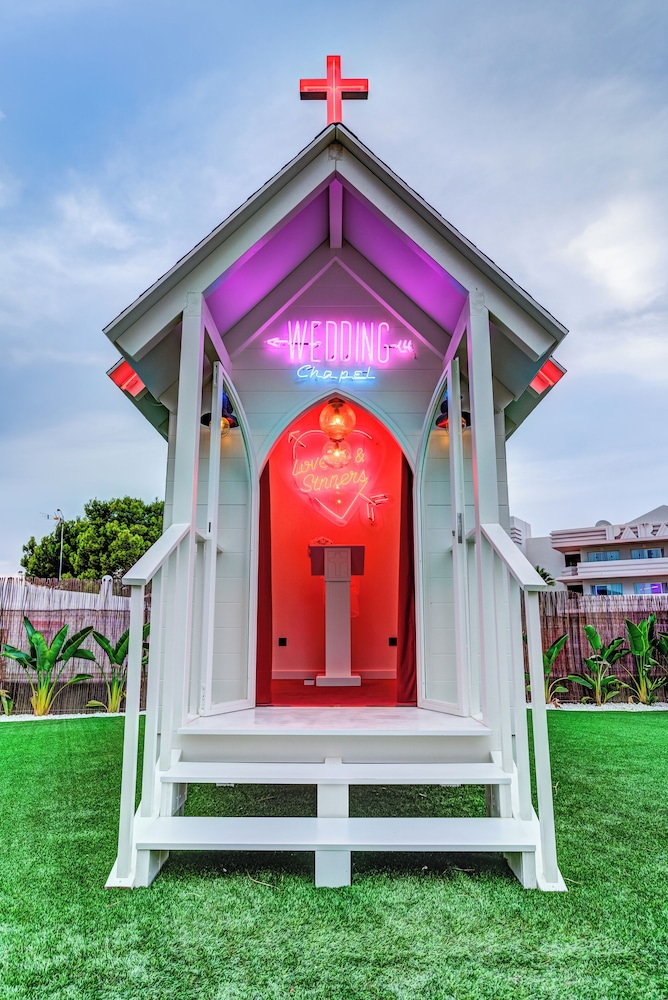 Romeos Ibiza - Adults Only — Hotel building in San Antonio, Balearic Islands