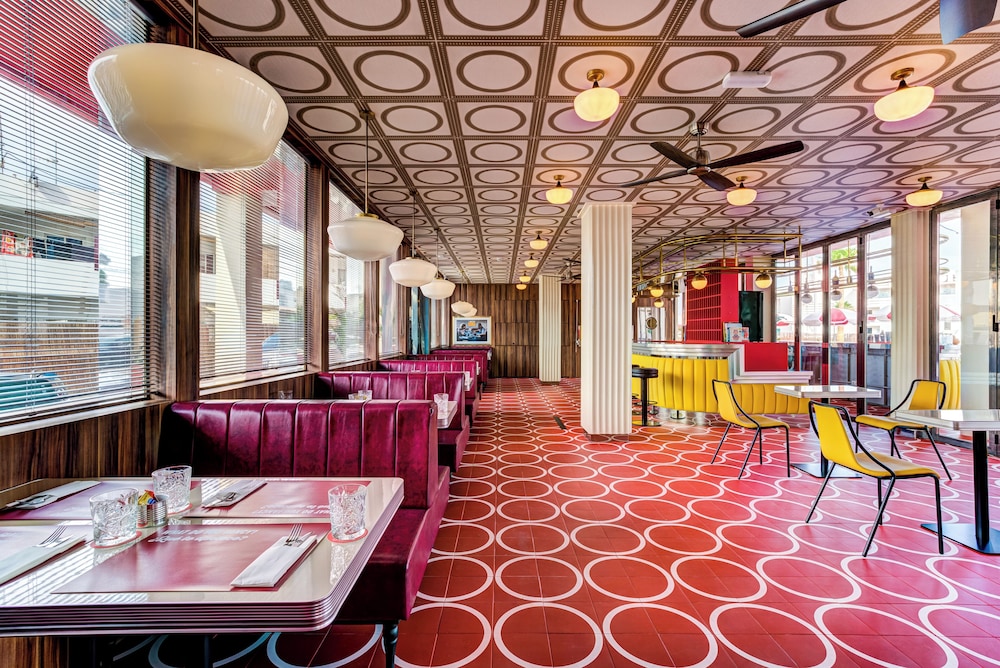 Romeos Ibiza - Adults Only — Restaurant & bars in San Antonio, Balearic Islands