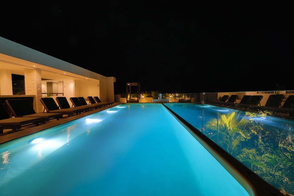 Living Bloom, Concept Hotel — Swimming pool in Tulum, Quintana Roo