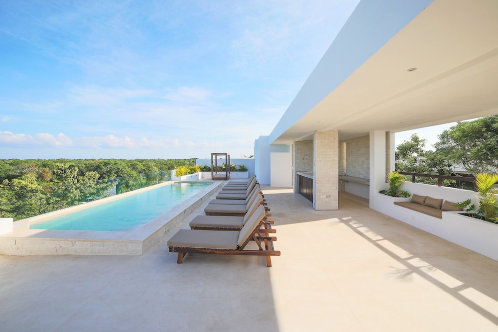Living Bloom, Concept Hotel — Swimming pool in Tulum, Quintana Roo