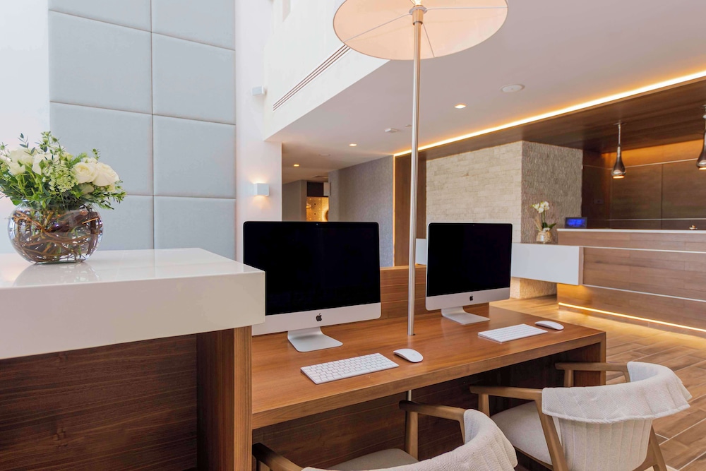 Avani Cancun Airport — Hotel building in Cancun, Quintana Roo